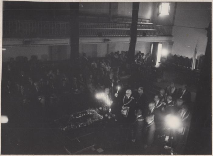 Ceremonia fúnebre en el Gran Templo de la Gran Logia de la Argentina.