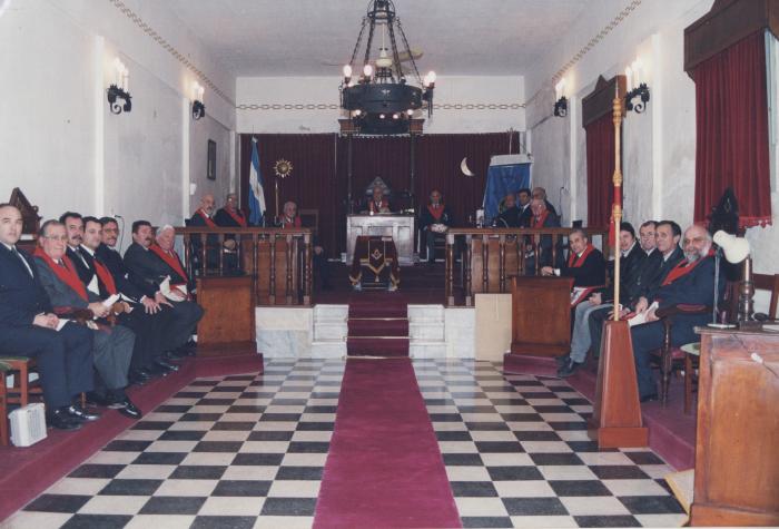 Ceremonia en un templo masónico.